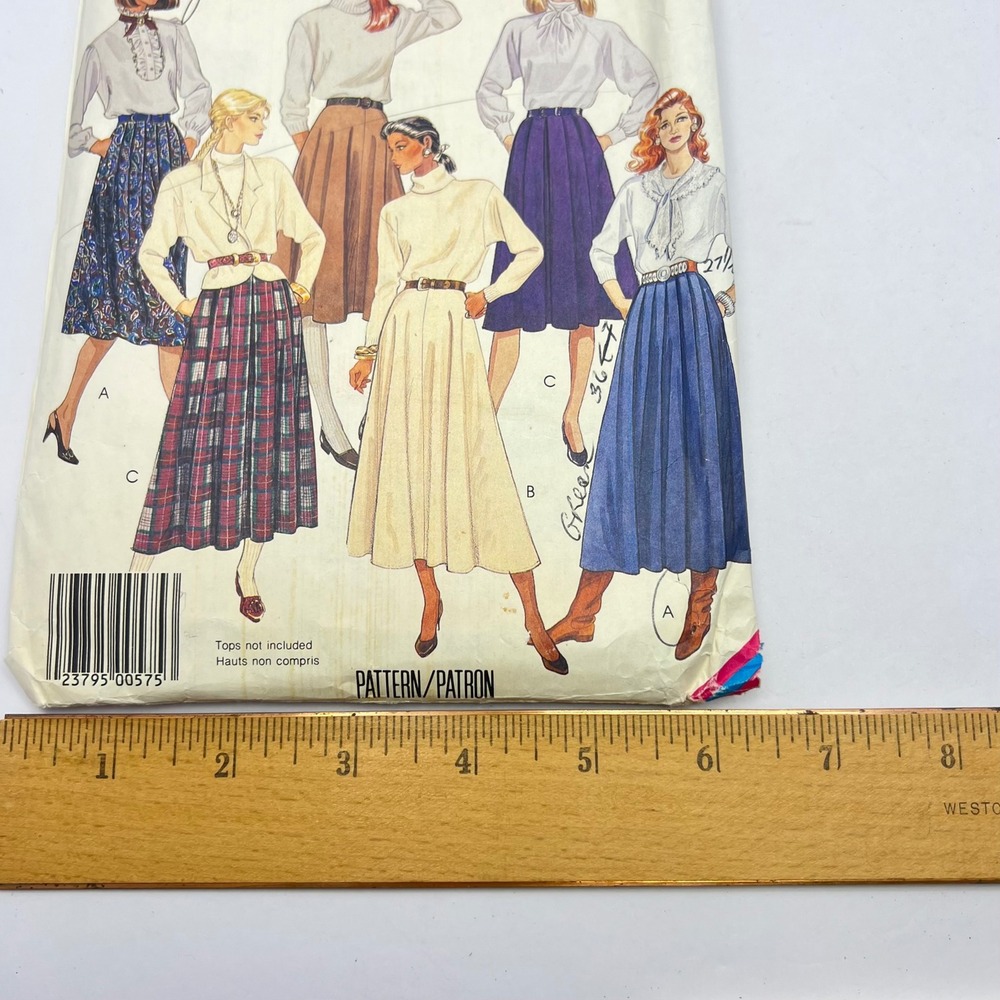 McCalls 80s Skirt Pattern 3254 Vintage Sz 8 (24" waist)‎ Pleated Flare A-Line - Picture 10 of 11